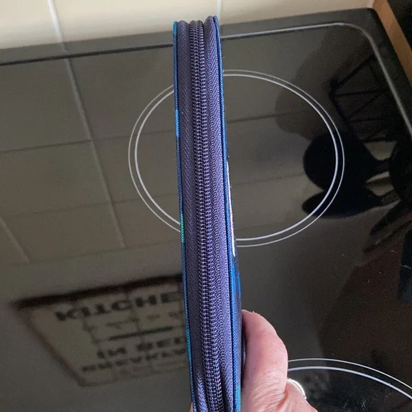 Cath Kidston Recycled Power Spot Continental Zip Wallet - Picture 3 of 5